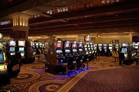 Caesars Jobs in Windsor, ON (with Salaries) .